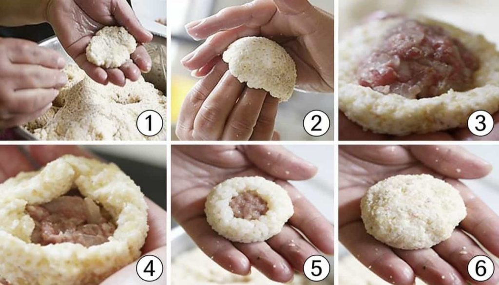 קולאז' בן שישה שלבים המציג ידיים המעצבות כדור בצק, ממלאות אותו בבשר טחון וסוגרות אותו ליצירת כופתאה או קציצה עגולה. כל שלב ממוספר מ-1 עד 6.